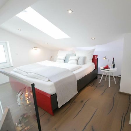 Haus Am Weinberg Apartment Seekirchen am Wallersee Bagian luar foto