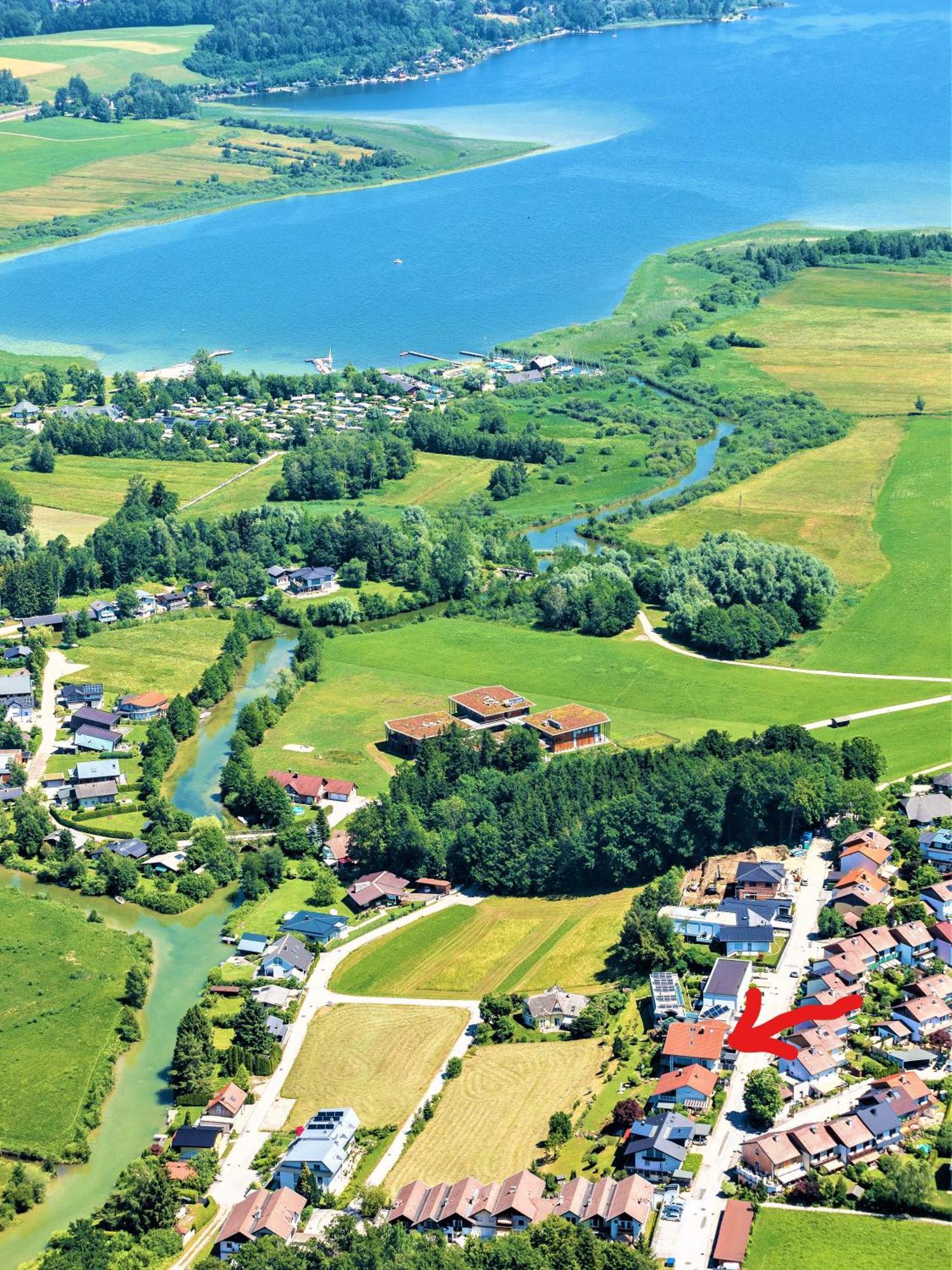 Haus Am Weinberg Apartment Seekirchen am Wallersee Bagian luar foto