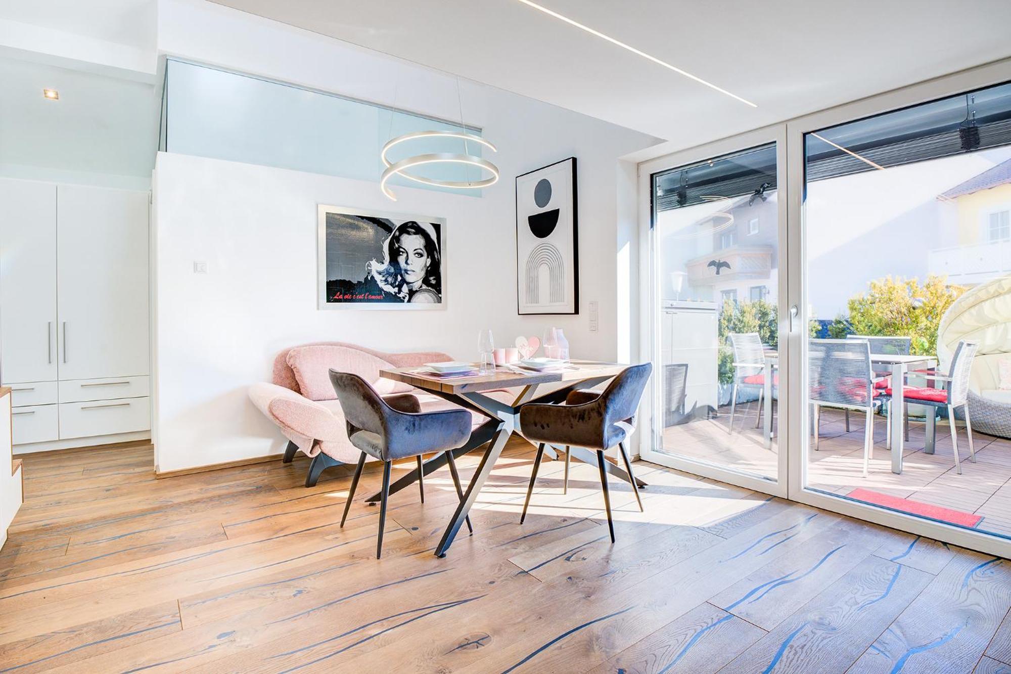 Haus Am Weinberg Apartment Seekirchen am Wallersee Bagian luar foto