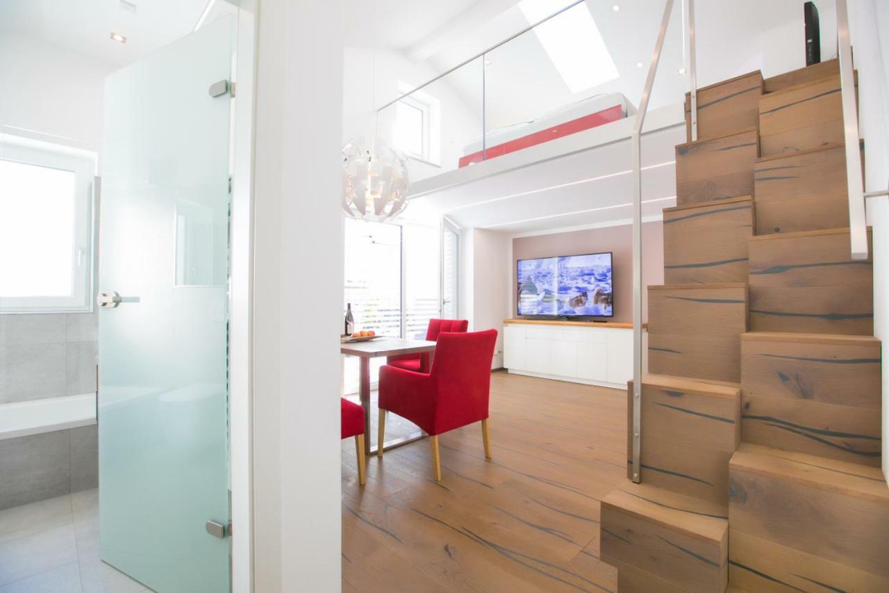 Haus Am Weinberg Apartment Seekirchen am Wallersee Bagian luar foto
